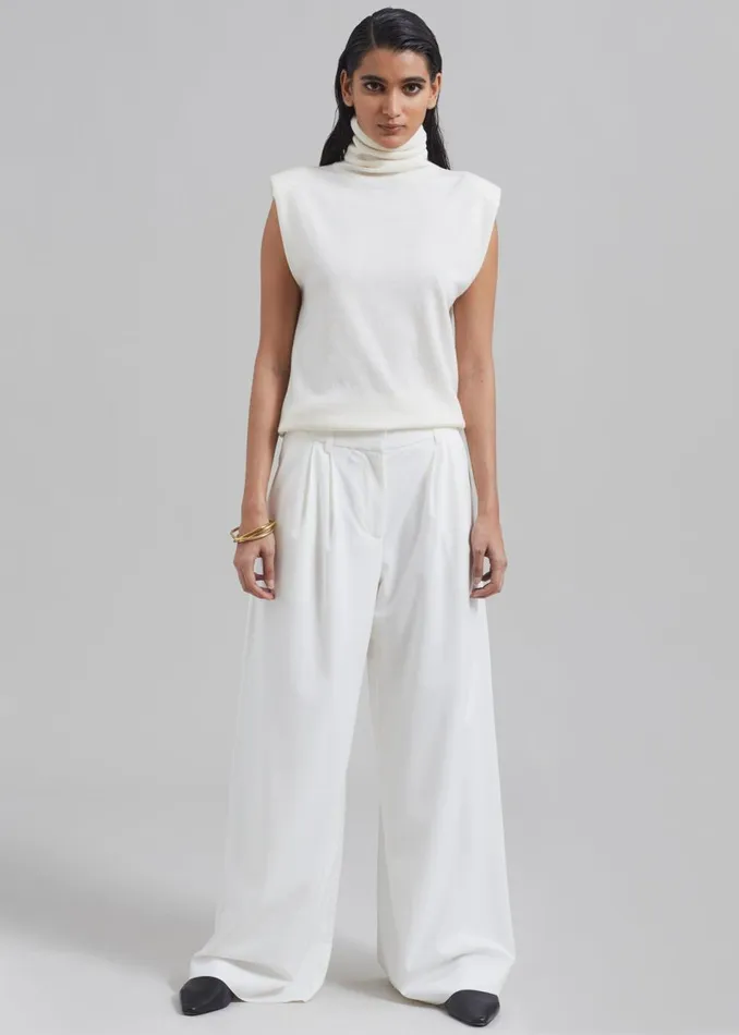 Women The Frankie Shop Bottoms Remain Wide Pants With Pleats Egret