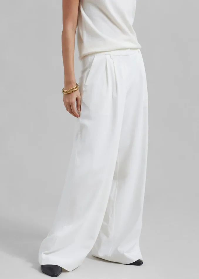 Women The Frankie Shop Bottoms Remain Wide Pants With Pleats Egret