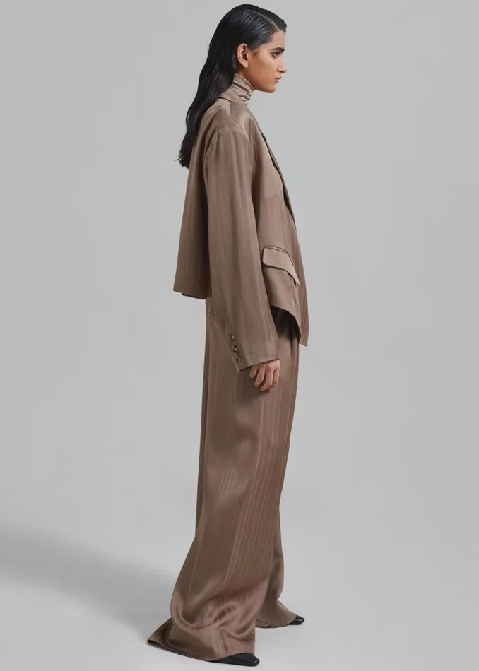 Women The Frankie Shop Bottoms REMAIN Wide Suiting Pants Timber Wolf