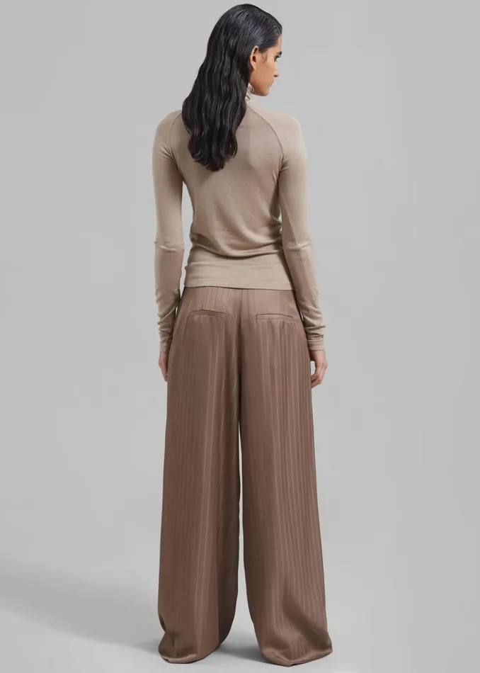Women The Frankie Shop Bottoms REMAIN Wide Suiting Pants Timber Wolf