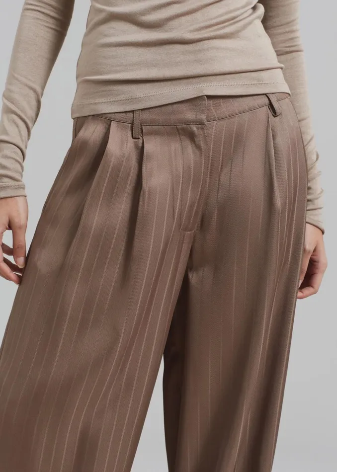 Women The Frankie Shop Bottoms REMAIN Wide Suiting Pants Timber Wolf