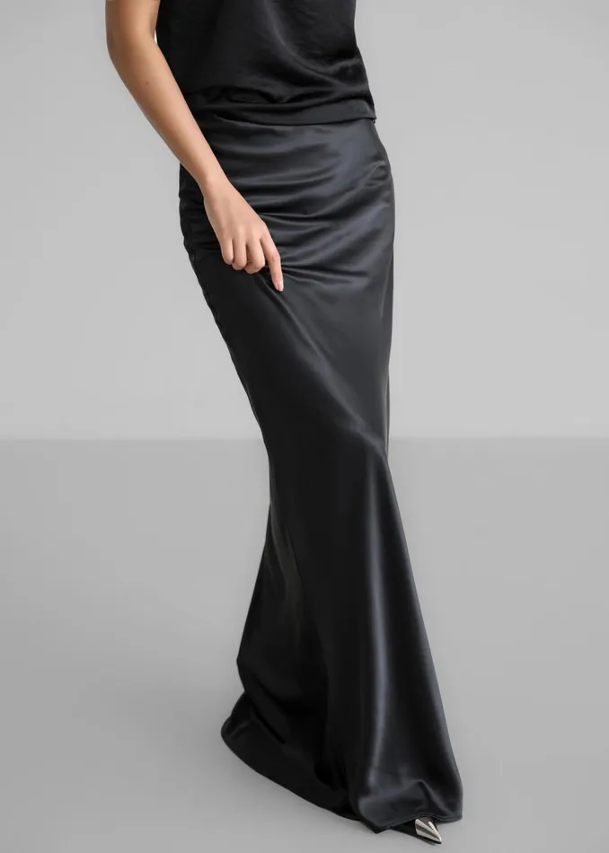Women The Frankie Shop Bottoms Renesmee Satin Skirt Black
