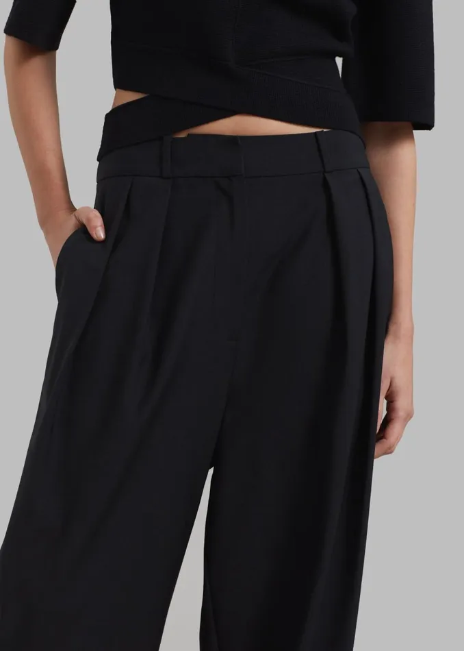 Women The Frankie Shop Bottoms Ripley Pleated Trousers Black