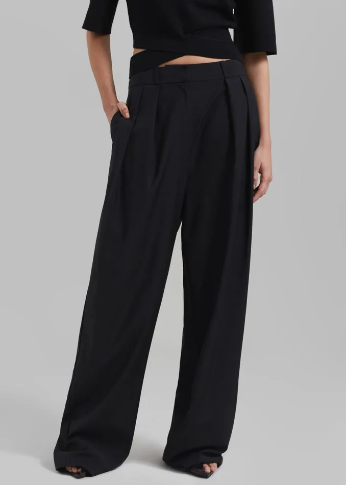 Women The Frankie Shop Bottoms Ripley Pleated Trousers Black
