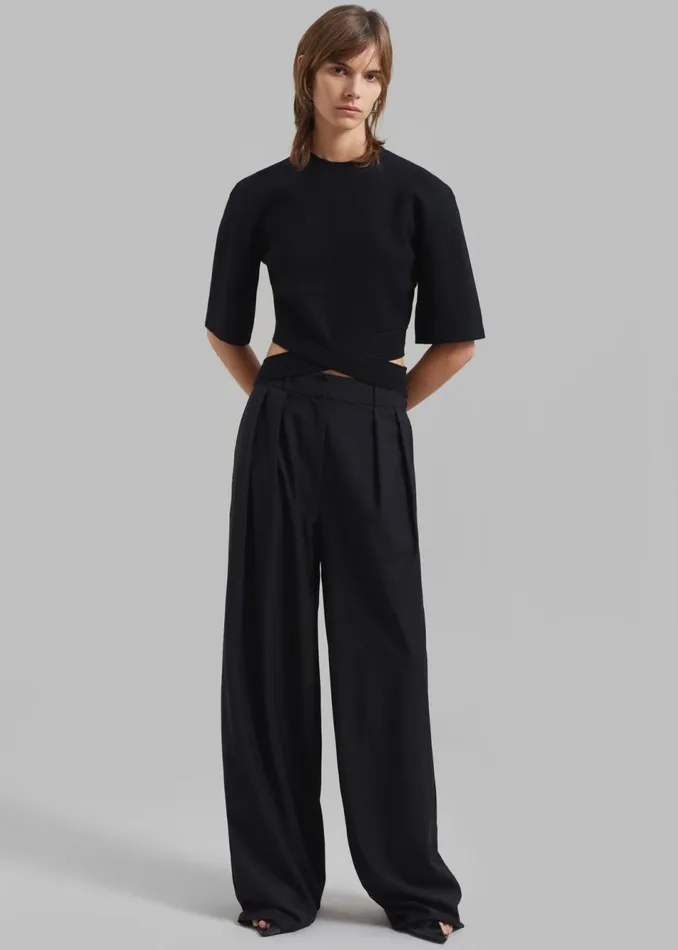 Women The Frankie Shop Bottoms Ripley Pleated Trousers Black