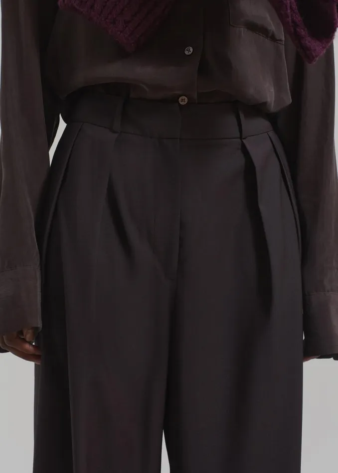 Women The Frankie Shop Bottoms Ripley Pleated Trousers Brown