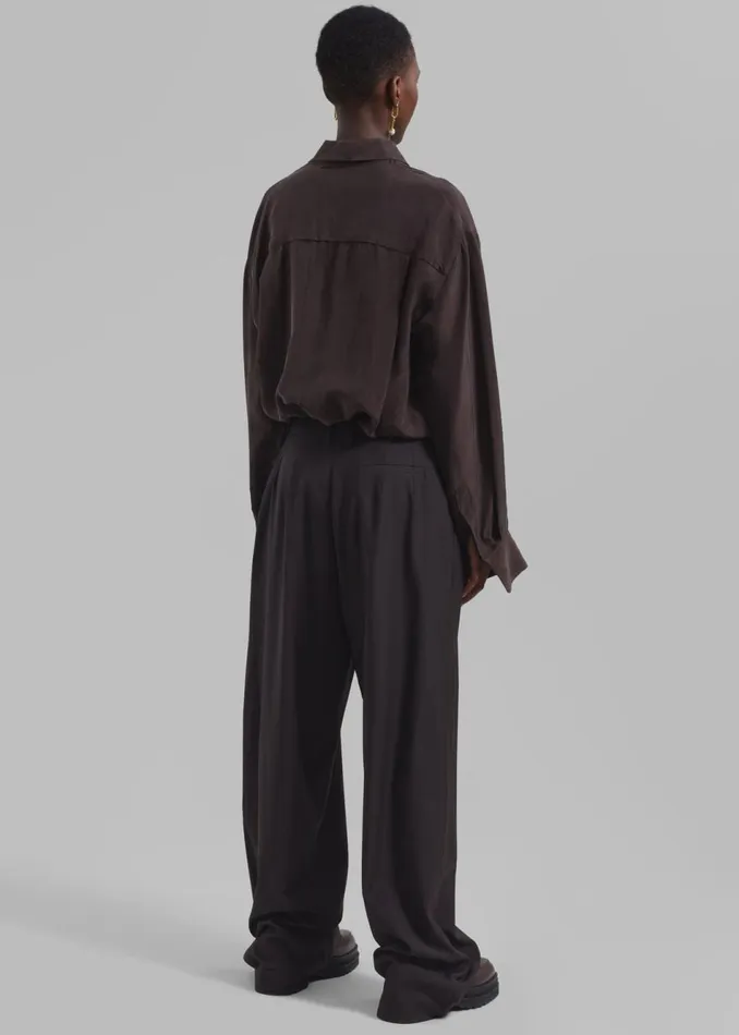 Women The Frankie Shop Bottoms Ripley Pleated Trousers Brown