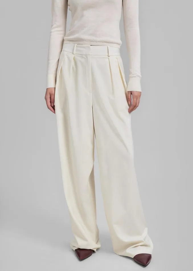 Women The Frankie Shop Bottoms Ripley Pleated Trousers Ivory