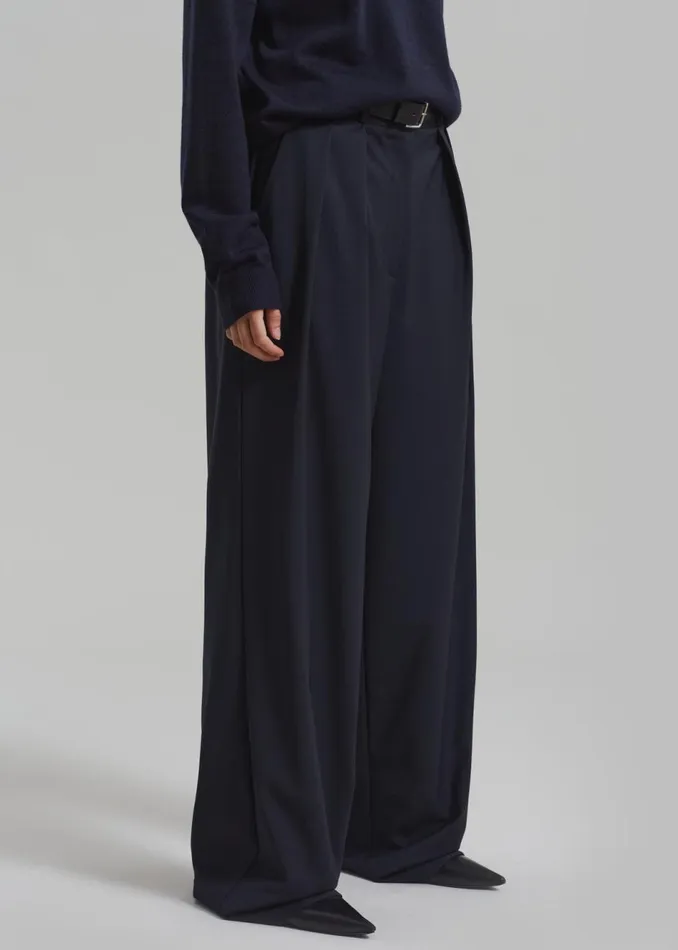 Women The Frankie Shop Bottoms Ripley Pleated Trousers Navy