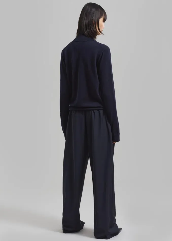 Women The Frankie Shop Bottoms Ripley Pleated Trousers Navy