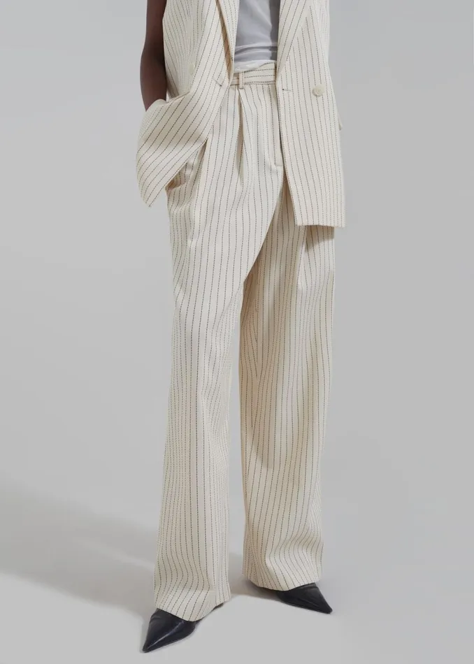 Women The Frankie Shop Bottoms Ripley Pleated Twill Trousers Light Beigeblack Pinstripe