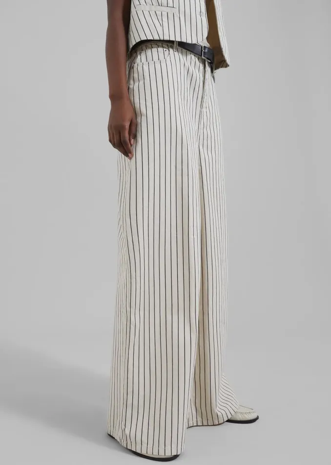 Women The Frankie Shop Bottoms Sasha Wide Leg Jeans Creamblack Stripe