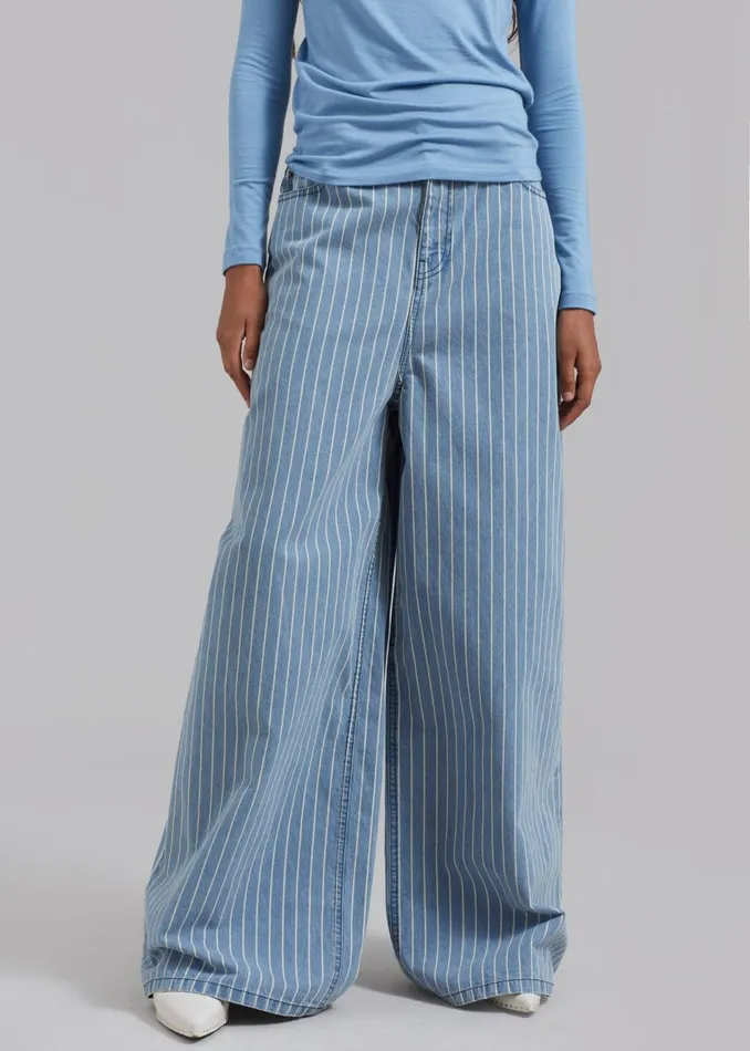Women The Frankie Shop Bottoms Sasha Wide Leg Jeans Light Bluewhite Stripe