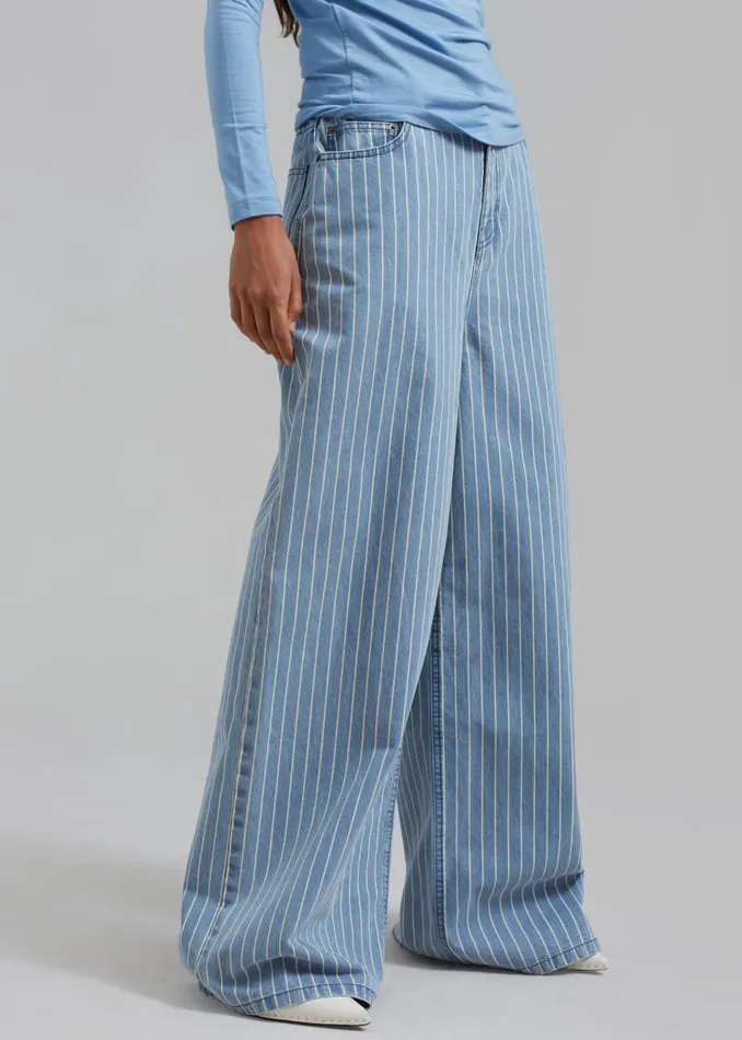 Women The Frankie Shop Bottoms Sasha Wide Leg Jeans Light Bluewhite Stripe