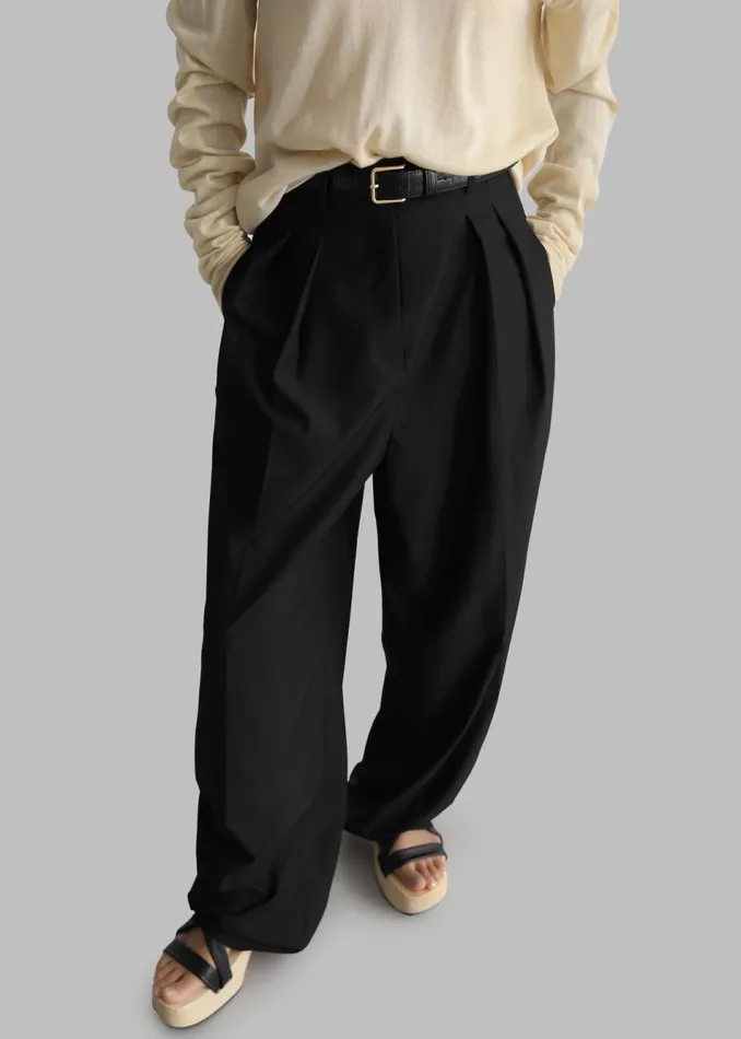 Women The Frankie Shop Bottoms Sion Pintuck Trousers Black