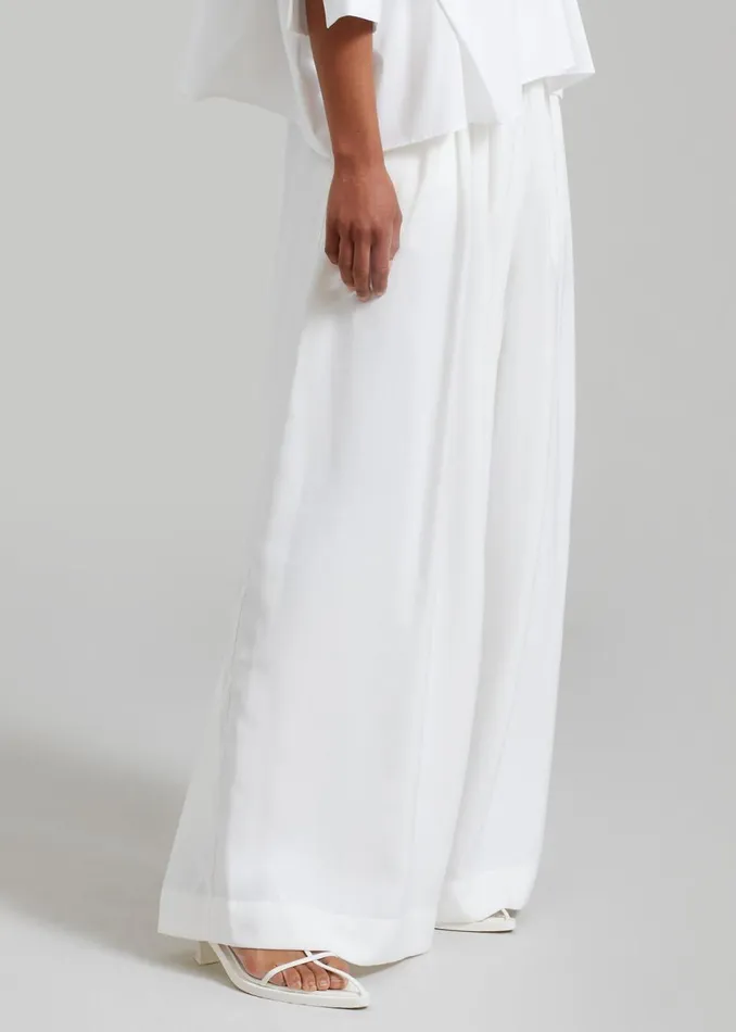 Women The Frankie Shop Bottoms Sloane Wide Leg Trousers White