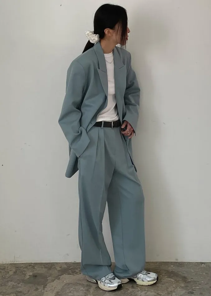 Women The Frankie Shop Bottoms Spencer Pleated Pants Dusty Blue