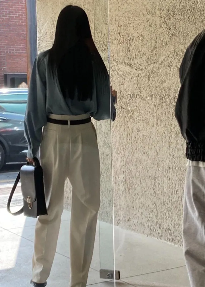 Women The Frankie Shop Bottoms Svea Tapered Trousers Vanilla