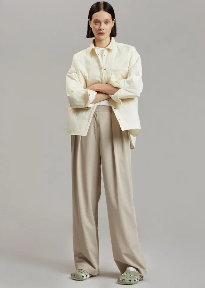 Women The Frankie Shop Bottoms Tansy Pleated Trousers Beige