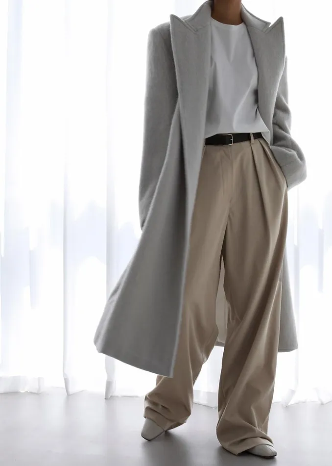 Women The Frankie Shop Bottoms Tansy Pleated Trousers Beige