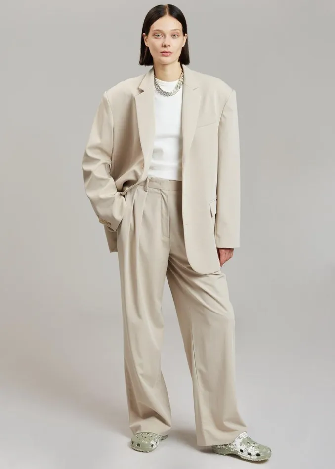 Women The Frankie Shop Bottoms Tansy Pleated Trousers Beige
