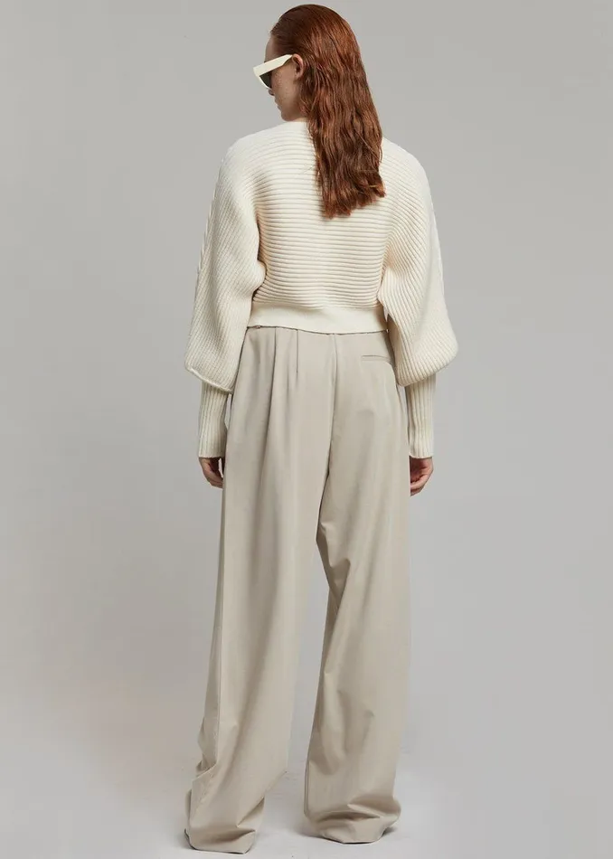 Women The Frankie Shop Bottoms Tansy Pleated Trousers Beige