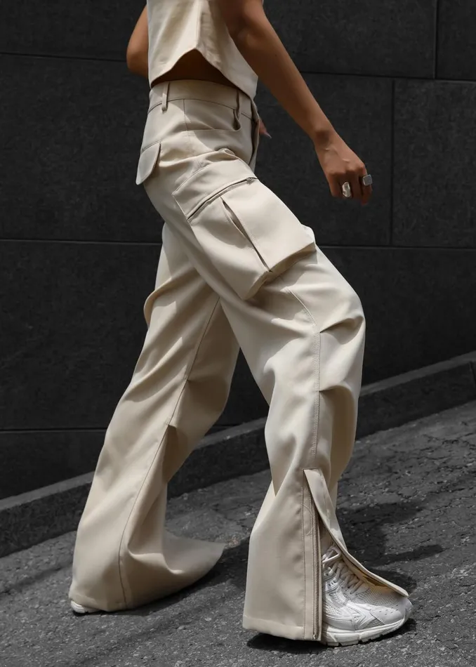 Women The Frankie Shop Bottoms Valo Cargo Pants Beige