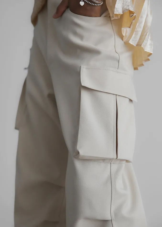 Women The Frankie Shop Bottoms Valo Cargo Pants Beige