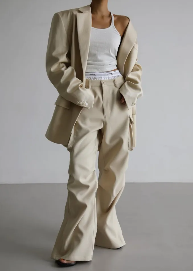 Women The Frankie Shop Bottoms Valo Cargo Pants Beige