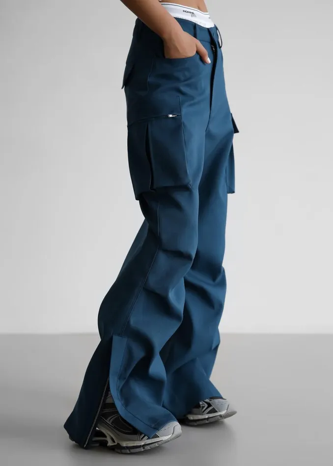 Women The Frankie Shop Bottoms Valo Cargo Pants Navy