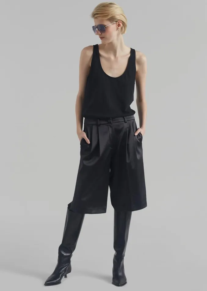 Women The Frankie Shop Bottoms Vienna Satin Bermuda Shorts Black