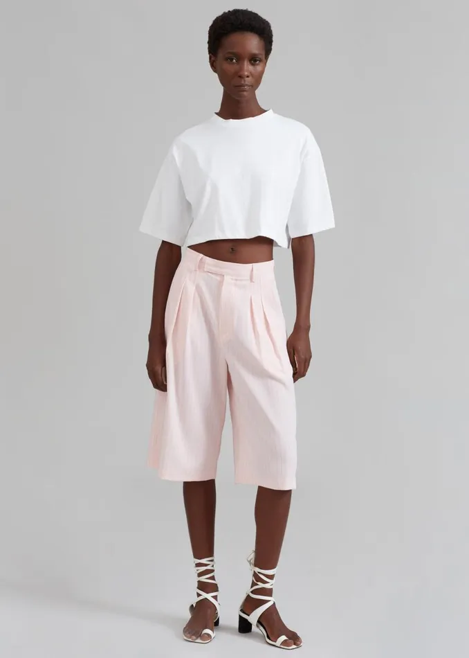 Women The Frankie Shop Bottoms Vivian Fluid Pleated Bermuda Shorts Pink Pinstripe