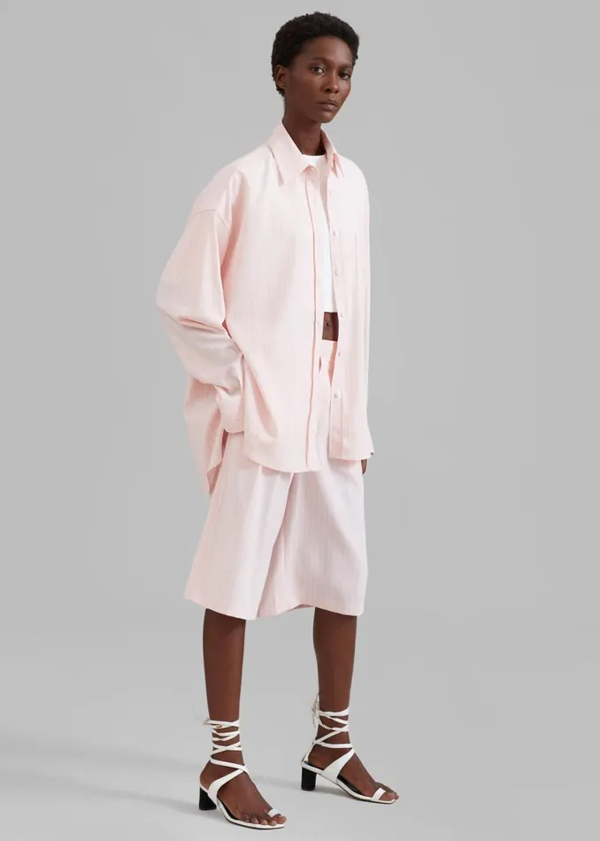 Women The Frankie Shop Bottoms Vivian Fluid Pleated Bermuda Shorts Pink Pinstripe