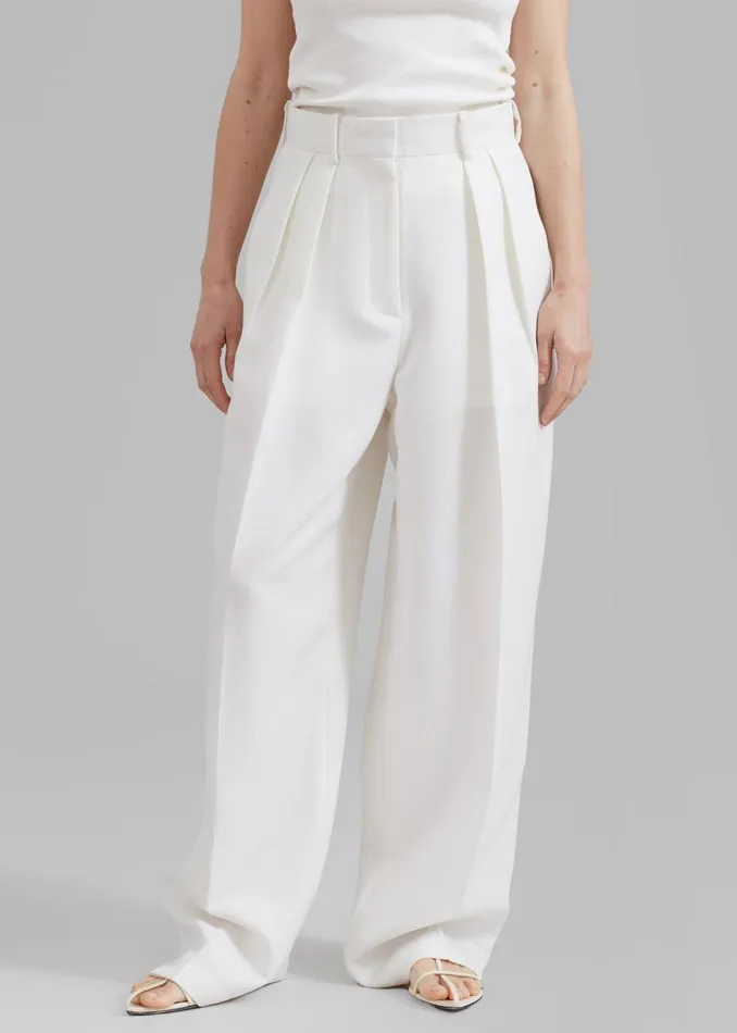 Women The Frankie Shop Bottoms Zia Pintuck Trousers White