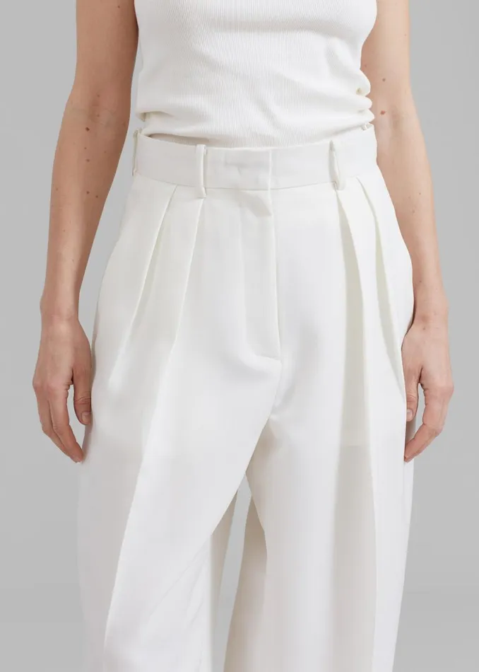 Women The Frankie Shop Bottoms Zia Pintuck Trousers White