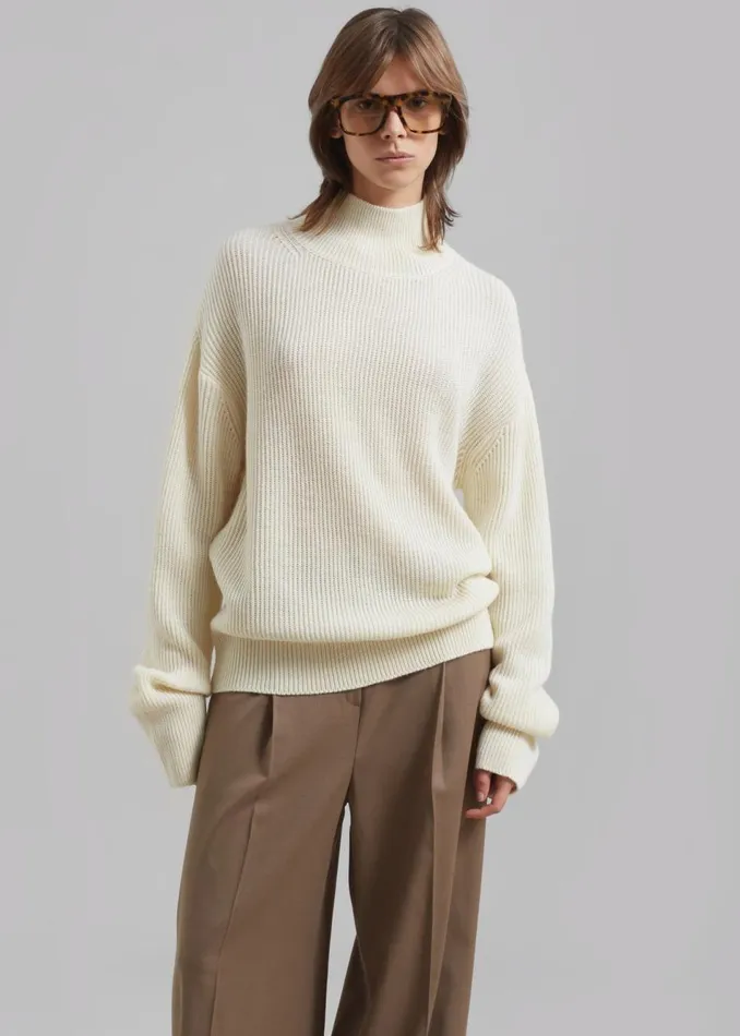 Women The Frankie Shop Knitwear Amomento Turtleneck Pullover Ecru