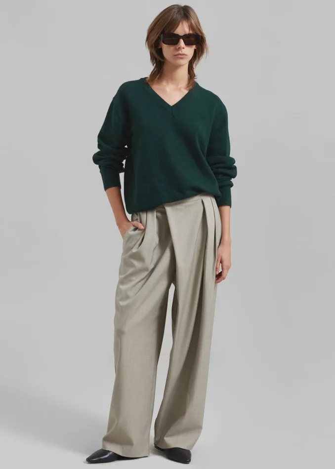 Women The Frankie Shop Knitwear Jada VNeck Sweater Forest Green