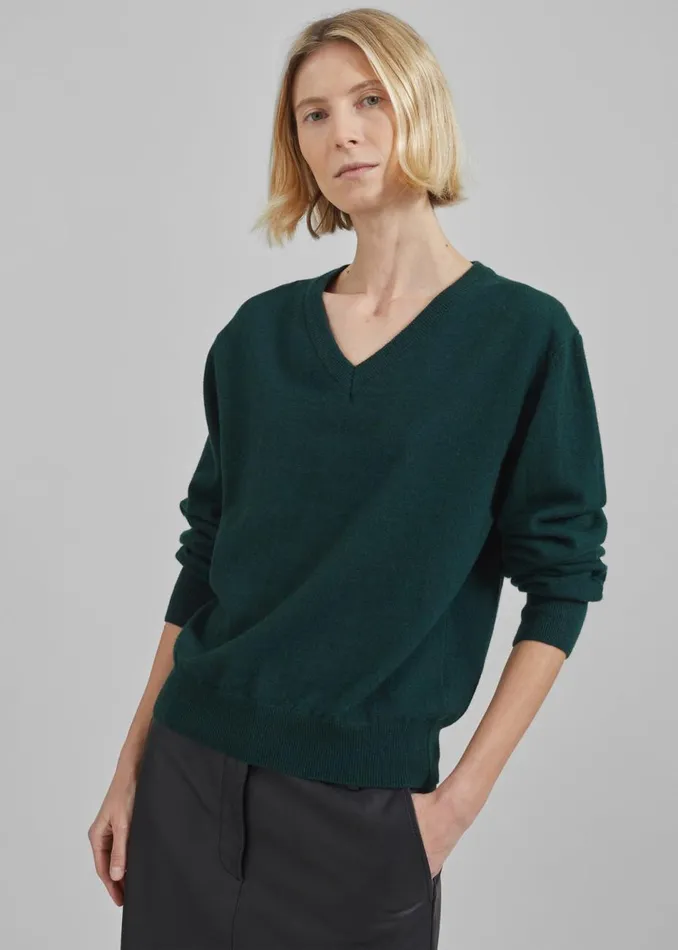 Women The Frankie Shop Knitwear Jada VNeck Sweater Forest Green