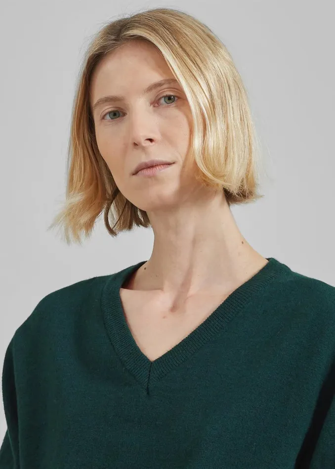 Women The Frankie Shop Knitwear Jada VNeck Sweater Forest Green