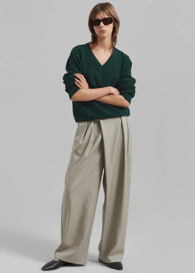 Women The Frankie Shop Knitwear Jada VNeck Sweater Forest Green