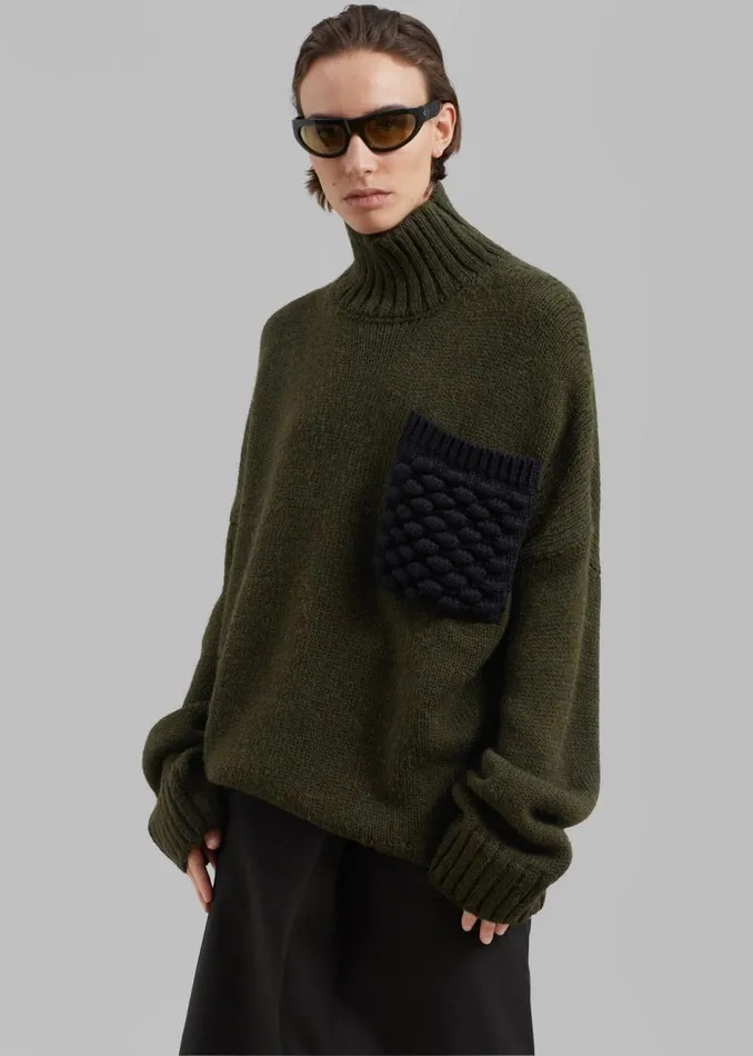 Women The Frankie Shop Knitwear JW Anderson Textured Patch Pocket Turtleneck Jumper Forest Green