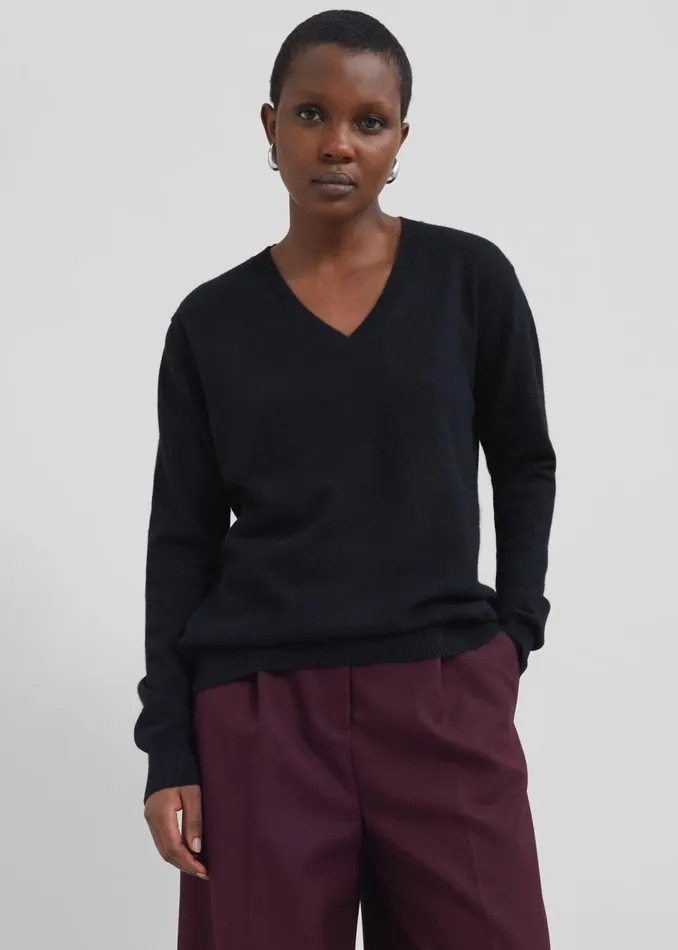 Women The Frankie Shop Knitwear Loulou Studio Serafini V Neck Cashmere Sweater Black