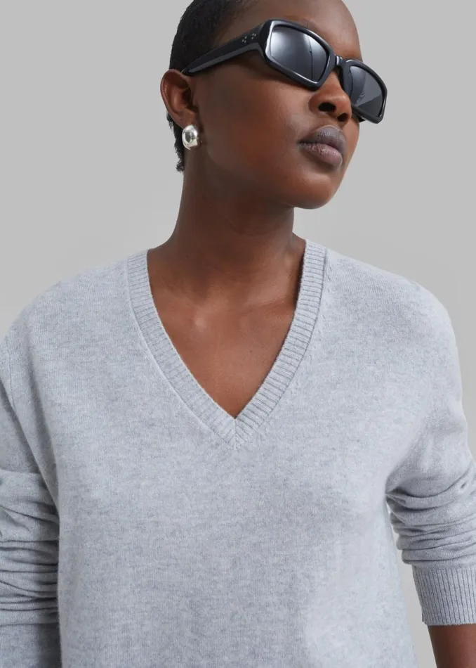 Women The Frankie Shop Knitwear Loulou Studio Serafini V Neck Cashmere Sweater Grey Melange