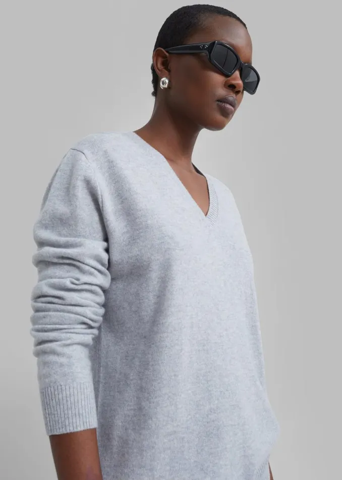 Women The Frankie Shop Knitwear Loulou Studio Serafini V Neck Cashmere Sweater Grey Melange