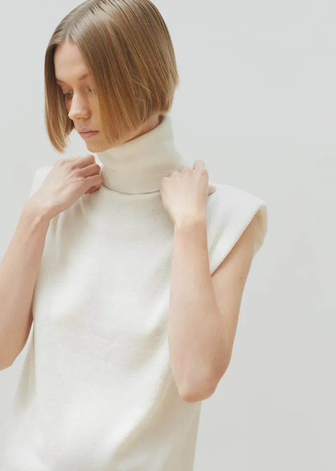 Women The Frankie Shop Knitwear Nadia Thin Padded Sleeveless Turtleneck Ivory