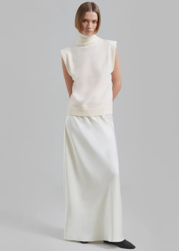 Women The Frankie Shop Knitwear Nadia Thin Padded Sleeveless Turtleneck Ivory