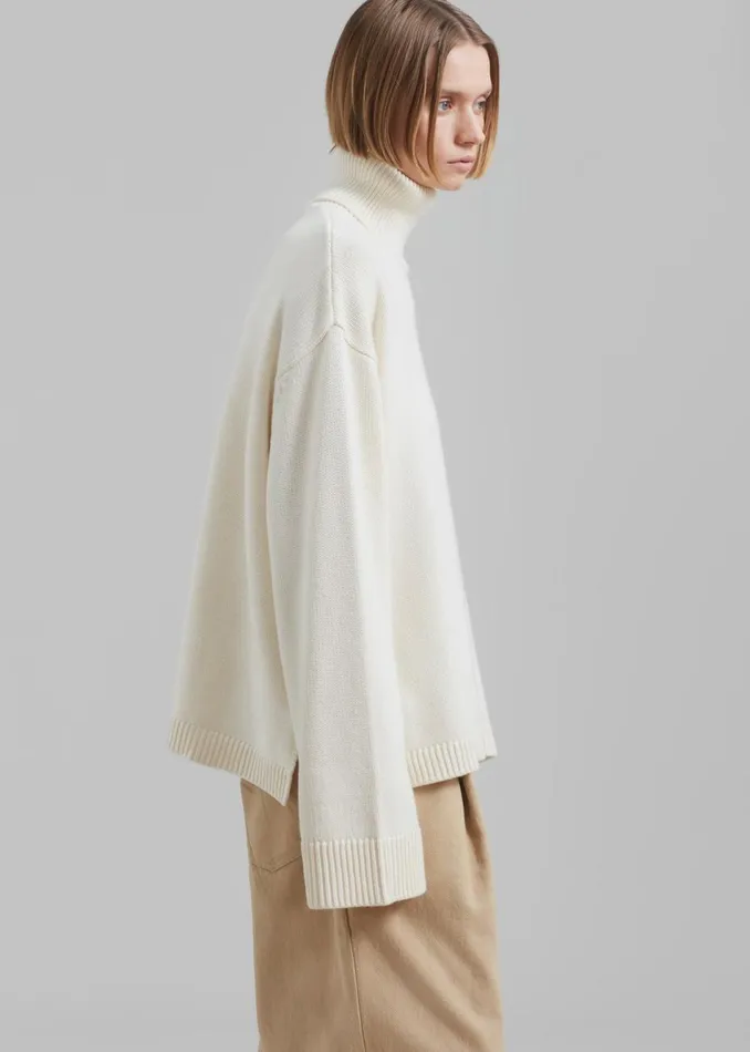 Women The Frankie Shop Knitwear Rhea Trapeze Turtleneck Ivory