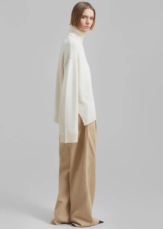 Women The Frankie Shop Knitwear Rhea Trapeze Turtleneck Ivory