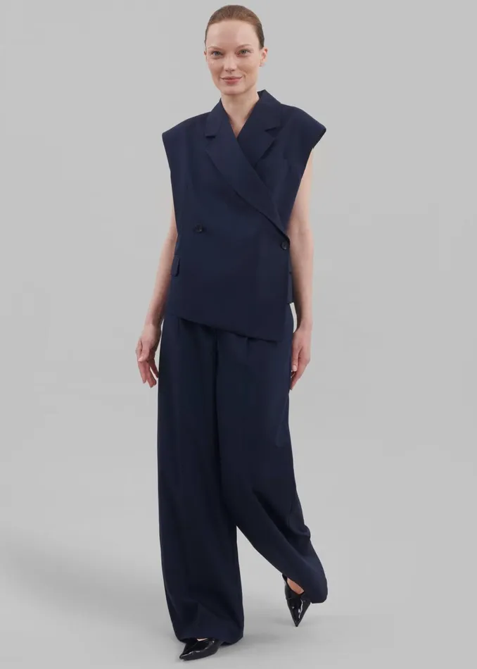 Women The Frankie Shop Outerwear Alia Boxy Vest Navy