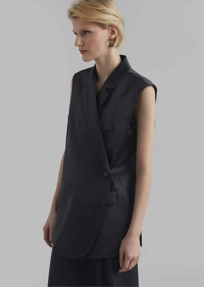 Women The Frankie Shop Outerwear Everly Satin Vest Black
